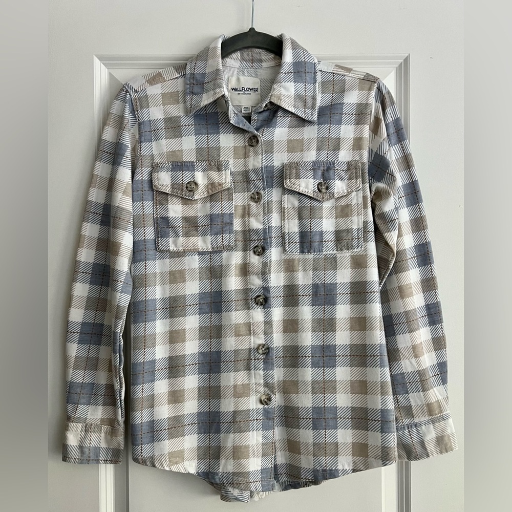 Women’s shirts